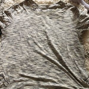 Short sleeve crop length